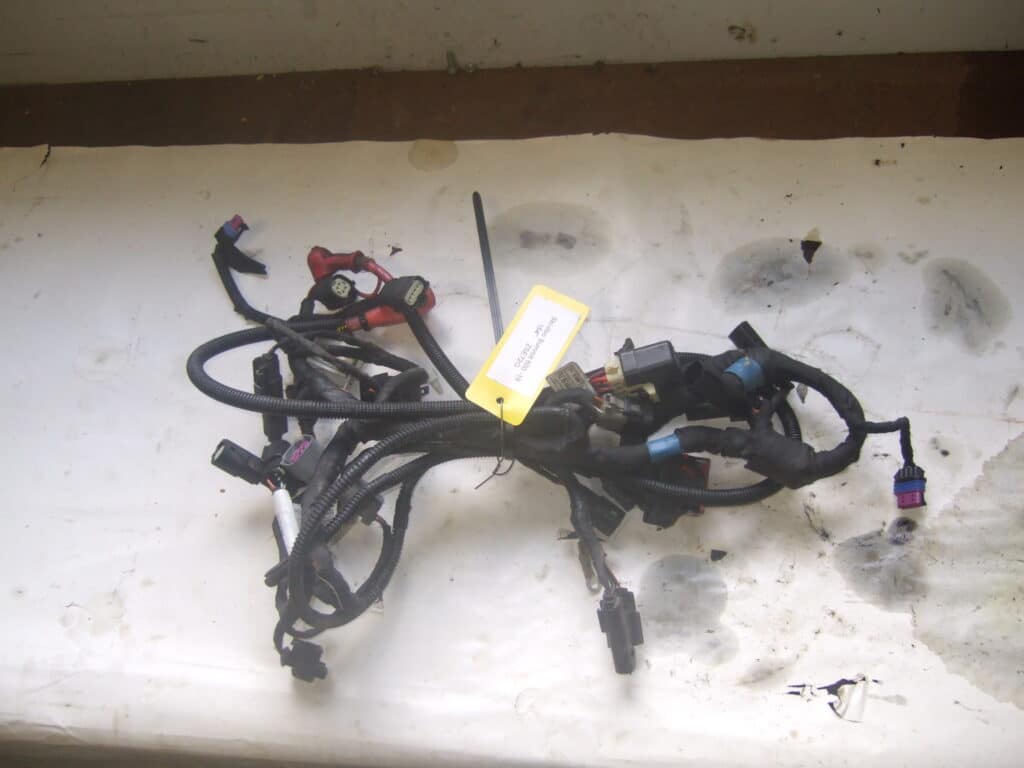 Ski-doo Summit 600R SP -19  Kabelstam