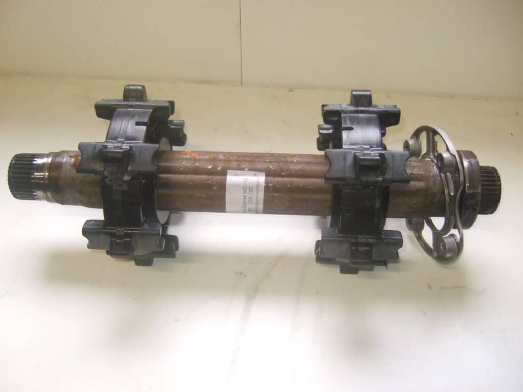 Ski-doo Summit 600R SP -19  Drivaxel