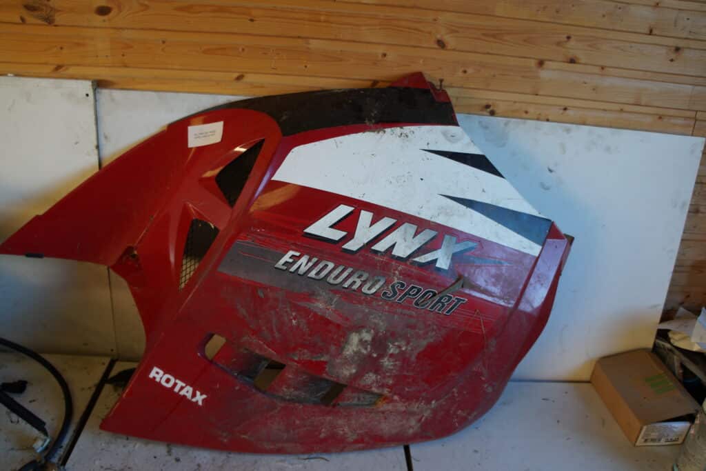 Lynx Enduro Sport 500ss -05   Sidokåpa, höger