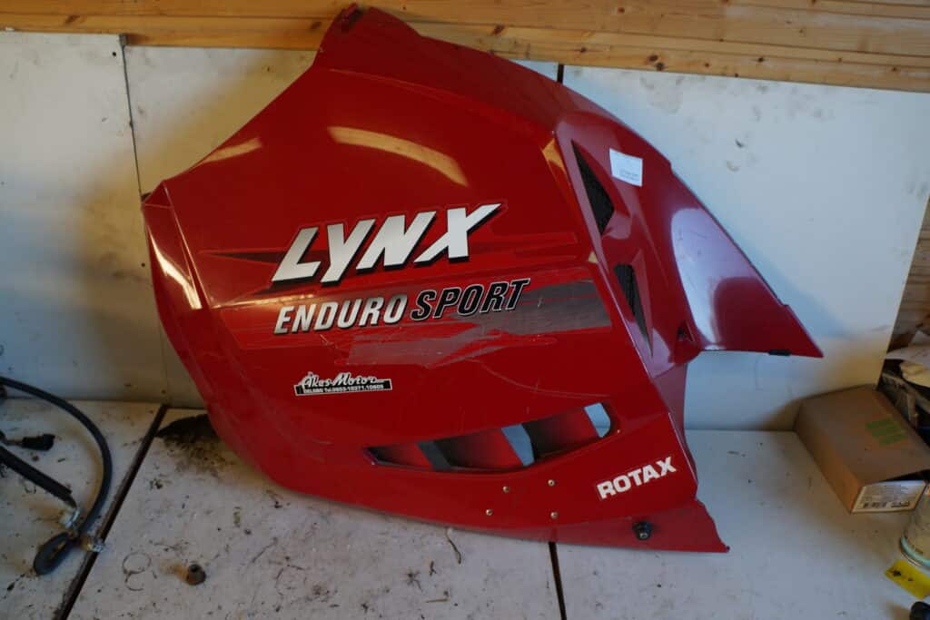 Lynx Enduro Sport 500ss -05   Sidokåpa, vänster