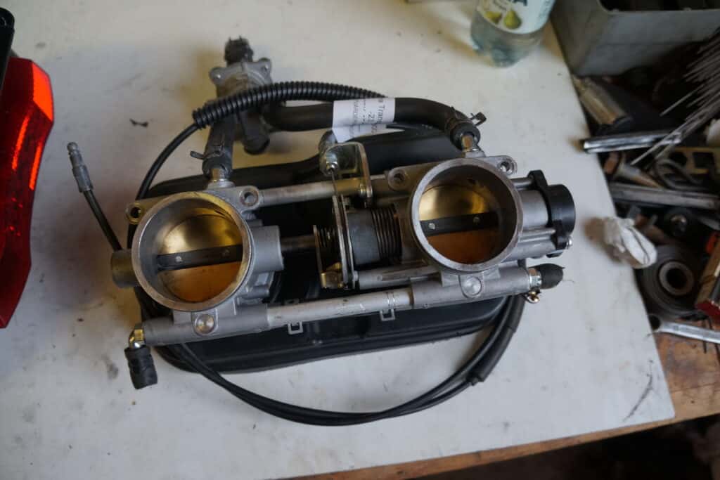 Yamaha Transporter 800 -23  Spjällhus