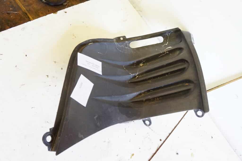 Yamaha RS Vector -07  Plastkåpa höger