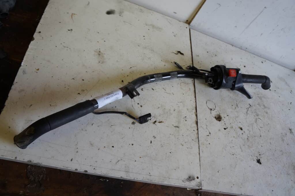 Polaris Vertical Escape 800 -03    styre med gasblock