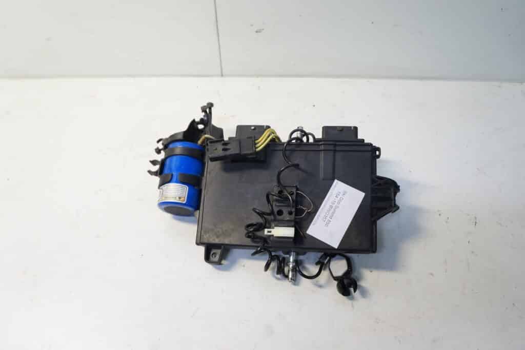 Ski-doo Summit 850 -19  ECM-box
