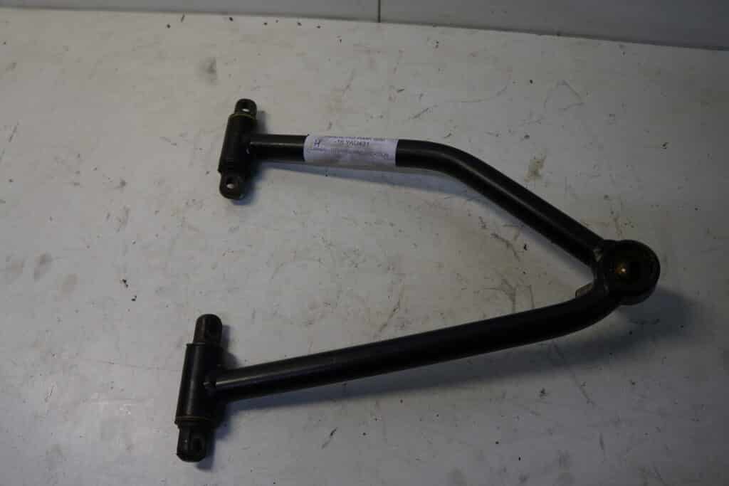Polaris  Pro-rmk 800 155” -16  A-arm övre höger