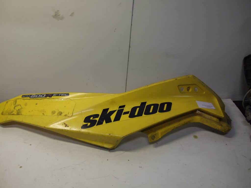 Ski-doo Summit 800 -13  Huvsida Vänster