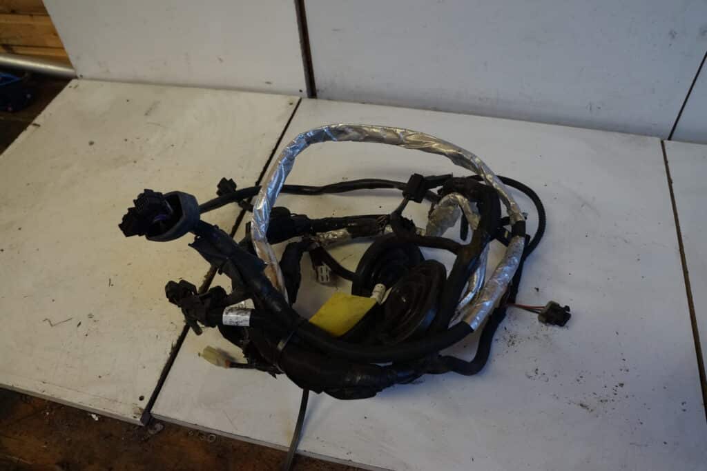 Polaris Switchback 600 -08    kabelstam