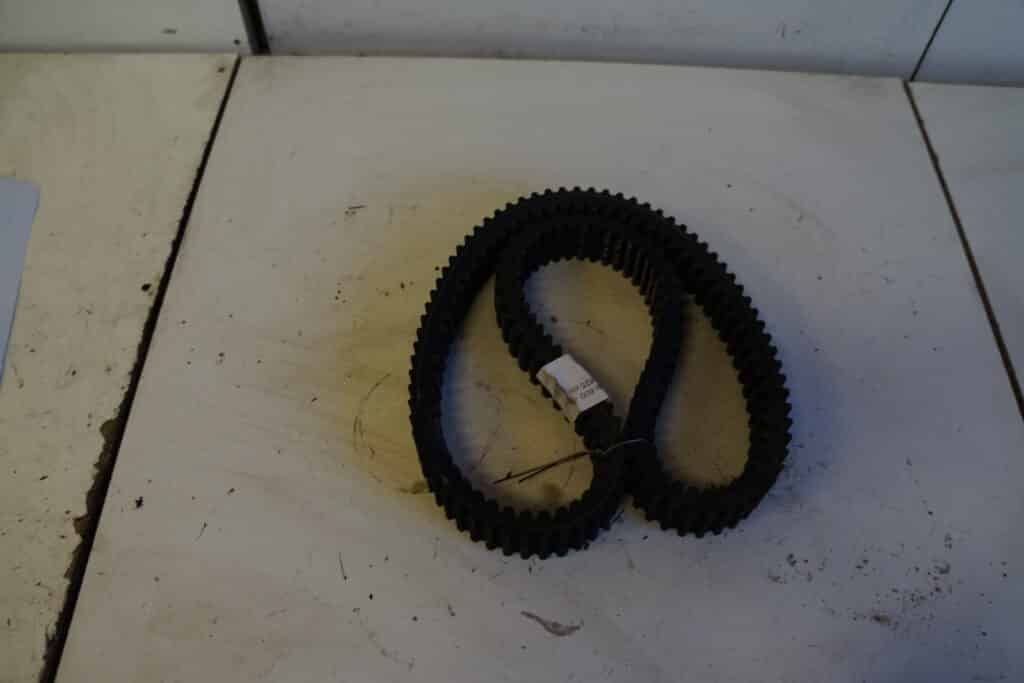 Polaris Switchback 600 -08    variatorrem