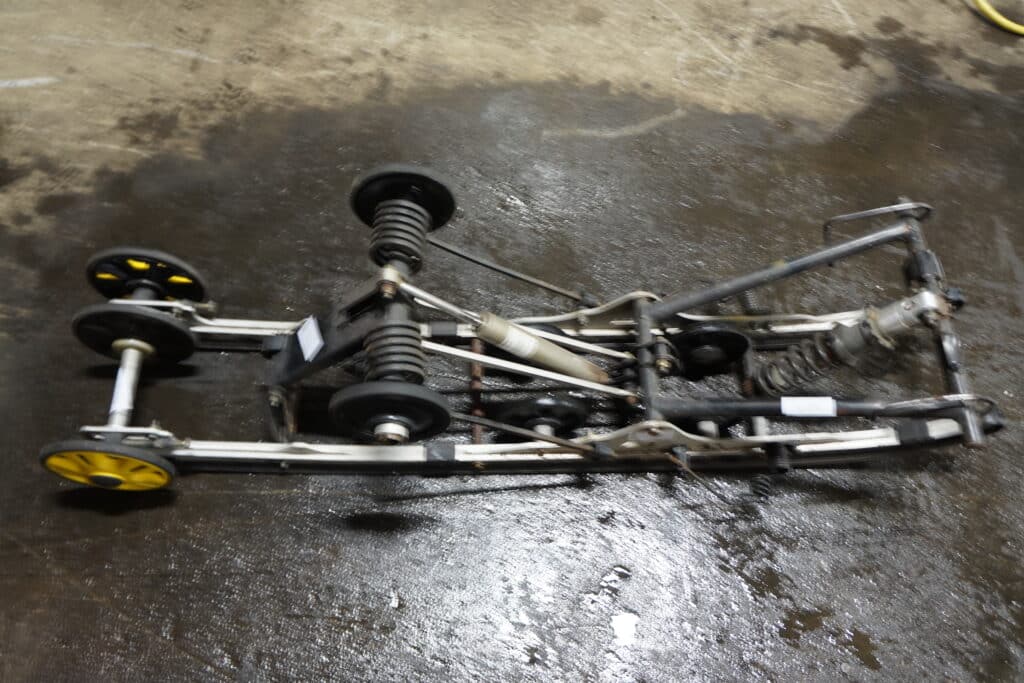 Ski-doo Summit 600 e-tec -09  Boggie 146”