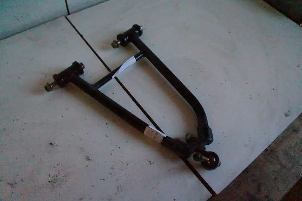 Polaris Switchback FST -08    A-arm övre höger