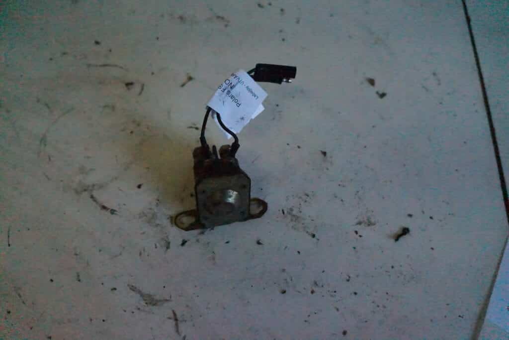 Polaris Switchback FST -08    solenoid