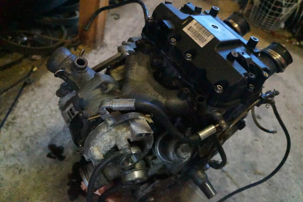 Polaris Switchback FST -08    turbo