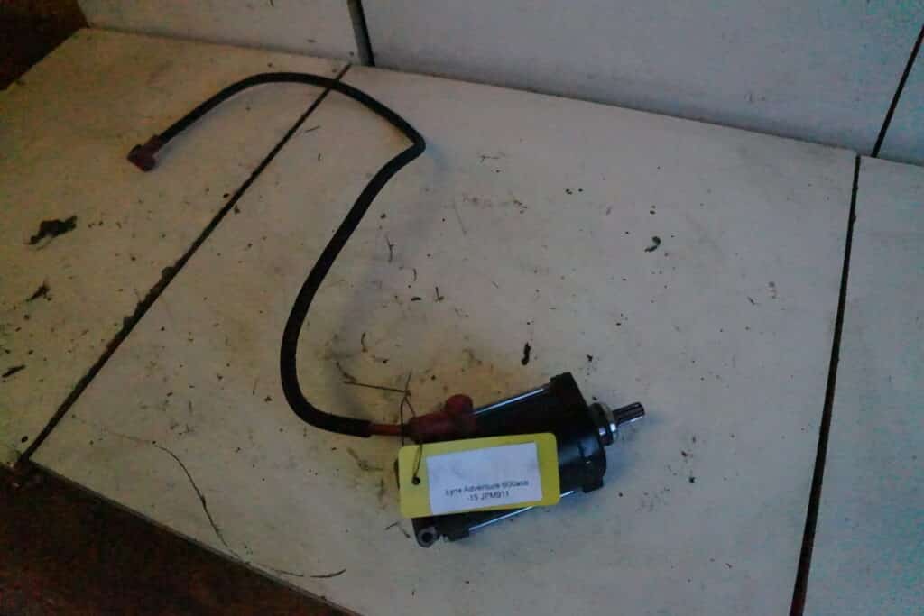 Polaris Switchback FST -08    startmotor