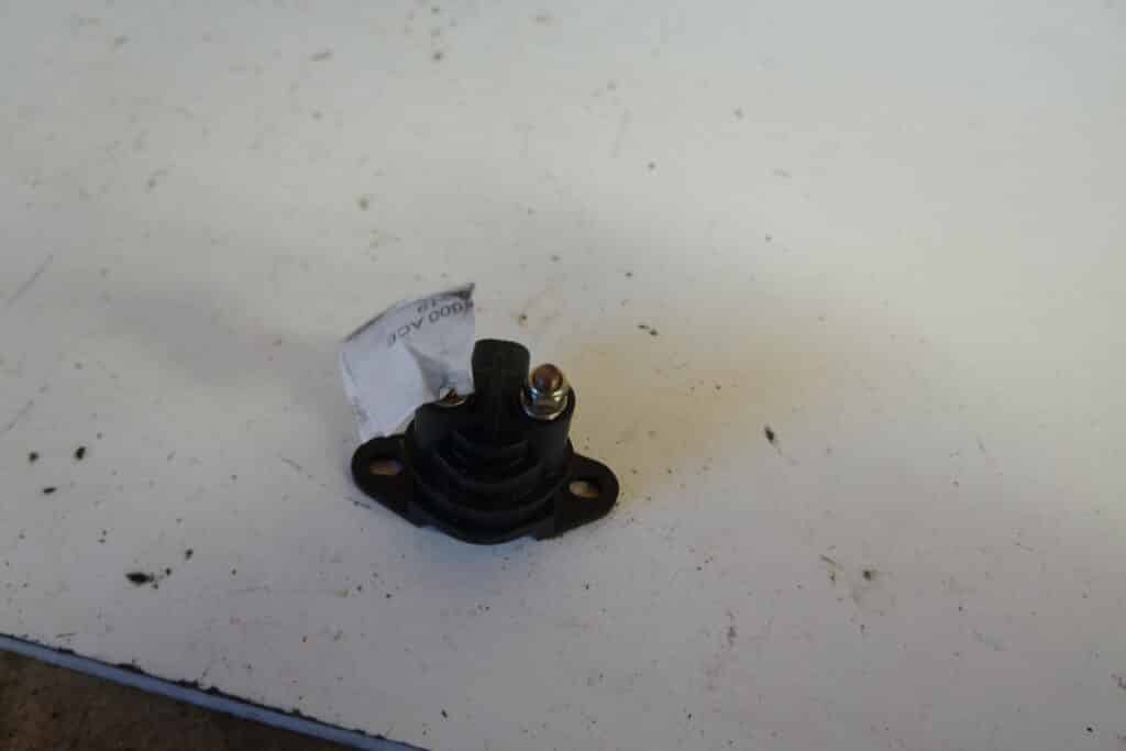 Ski-doo Tundra 600 ace -19  Solenoid