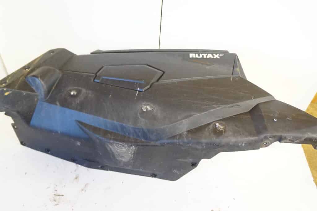 Ski-doo Tundra 600 ace -19  Sidobuk, vänster