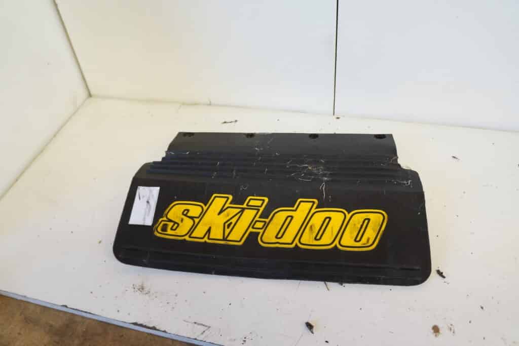 Ski-doo Tundra 600 ace -19  Stänkskydd