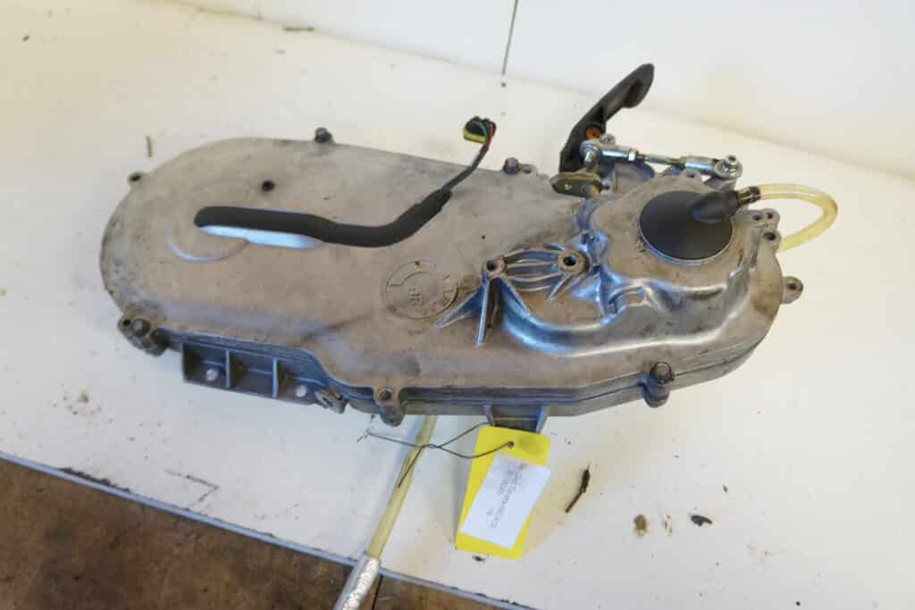 Ski-doo Tundra 600 ace -19  Kedjehus komplett