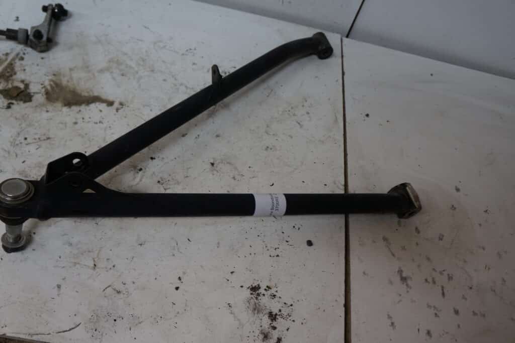 Lynx Boondocker 850 3700RE -21  A-arm, nedre vänster