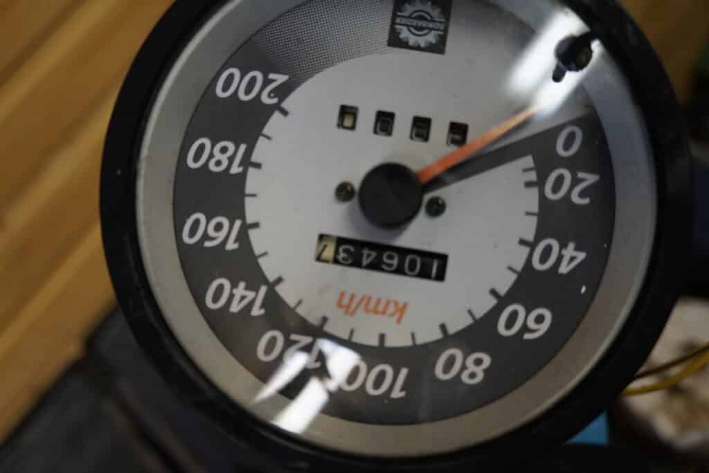 Lynx Enduro 600 -01  Hastighetsmätare 1064 mil