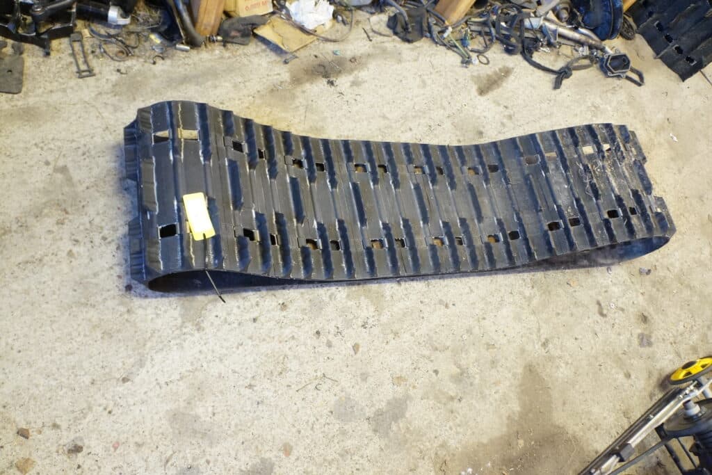 Ski-doo Freestyle Backcountry 550 -09  Drivmatta 345x40 30mm kammar