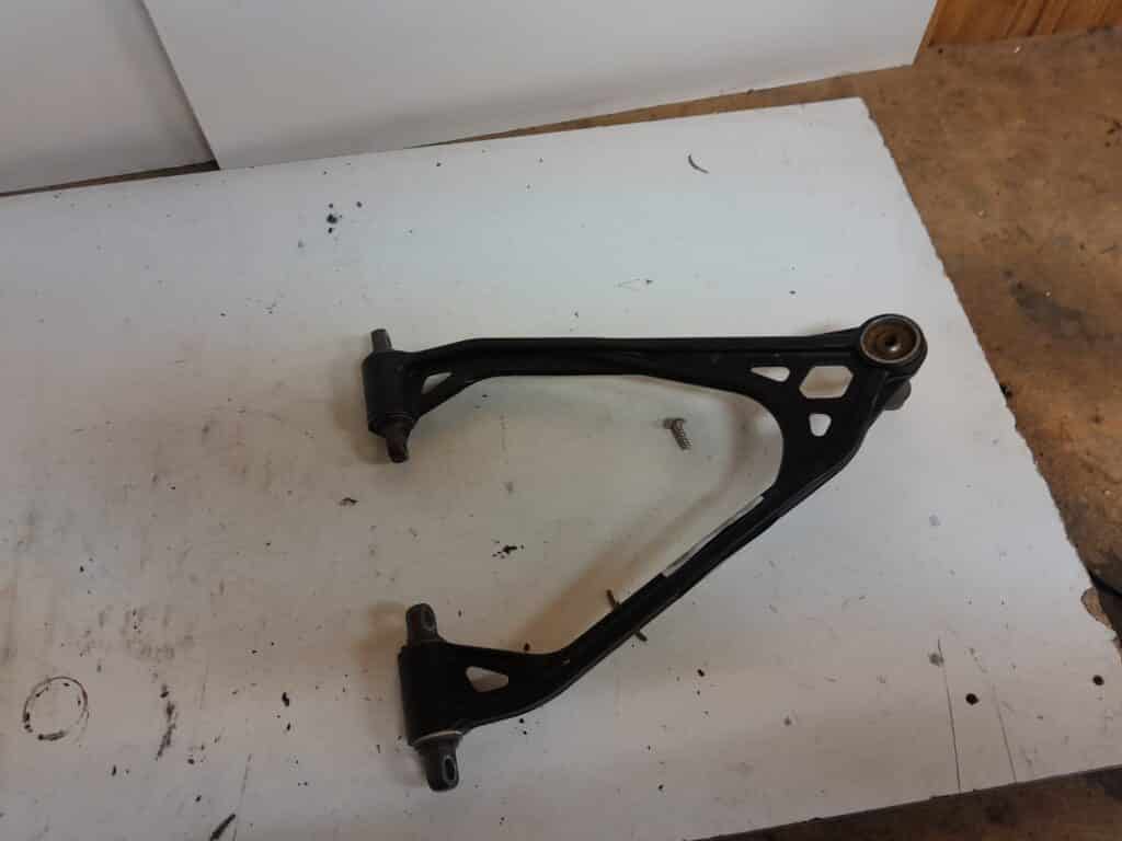 polaris pro-rmk 800 155 -18  A-arm övre vänster