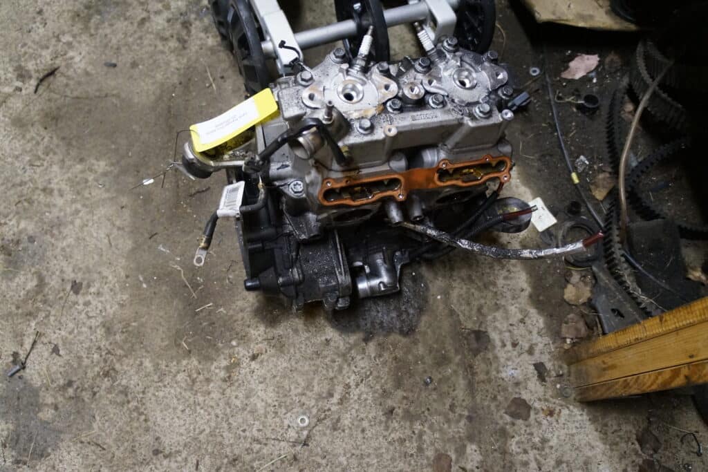 Lynx Ranger Pro   600r -20  Motor 501 mil