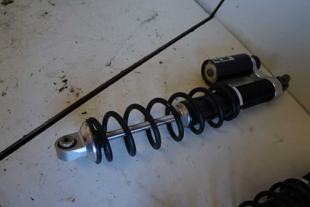 Polaris Sks 800 155” -16  Framvagnsstötdämpare 1st