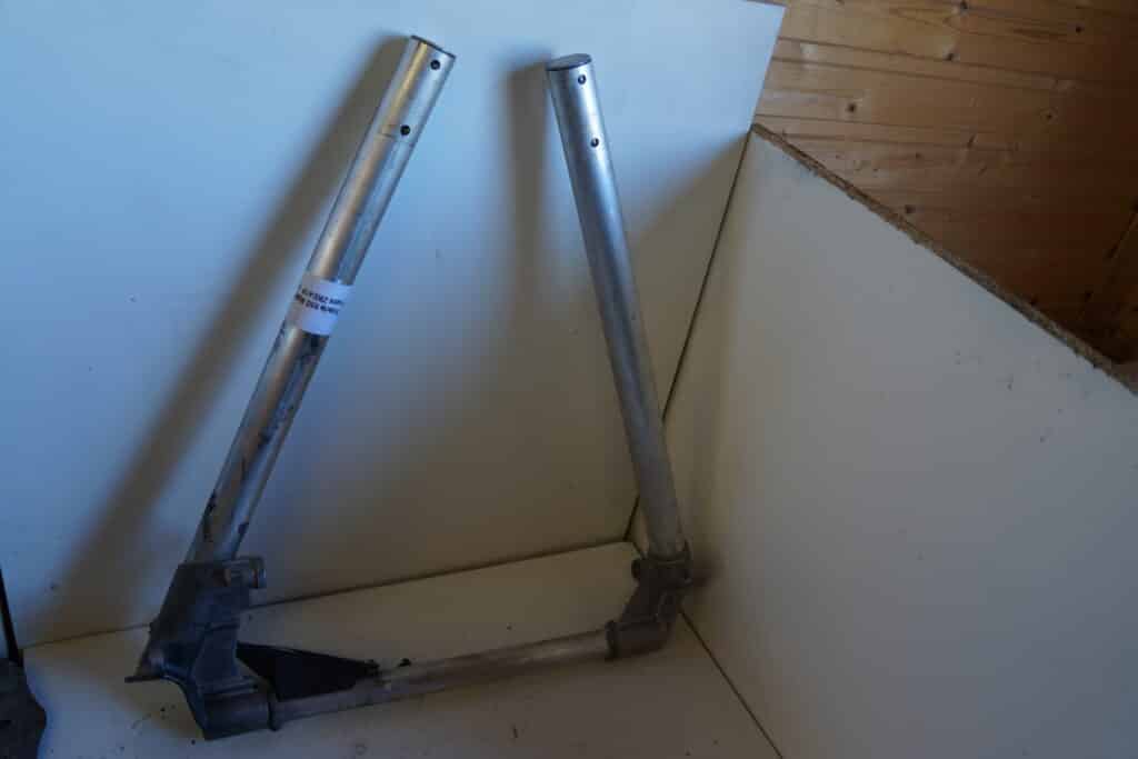 Polaris Khaos 850 -20  Pyramid främre