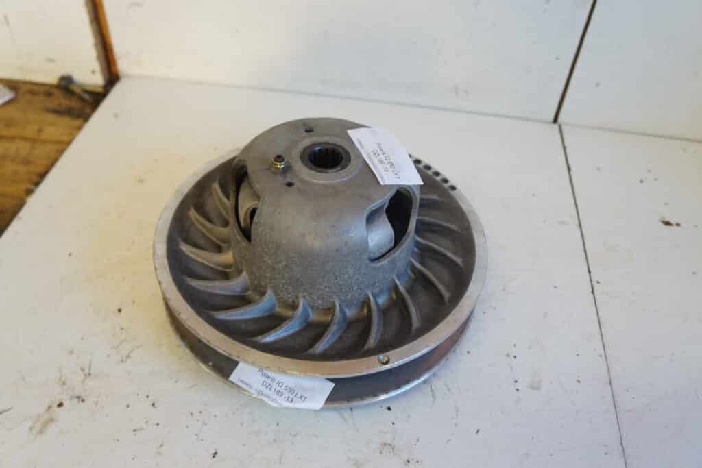 Polaris IQ 550 LXT -13   sekundärvariator
