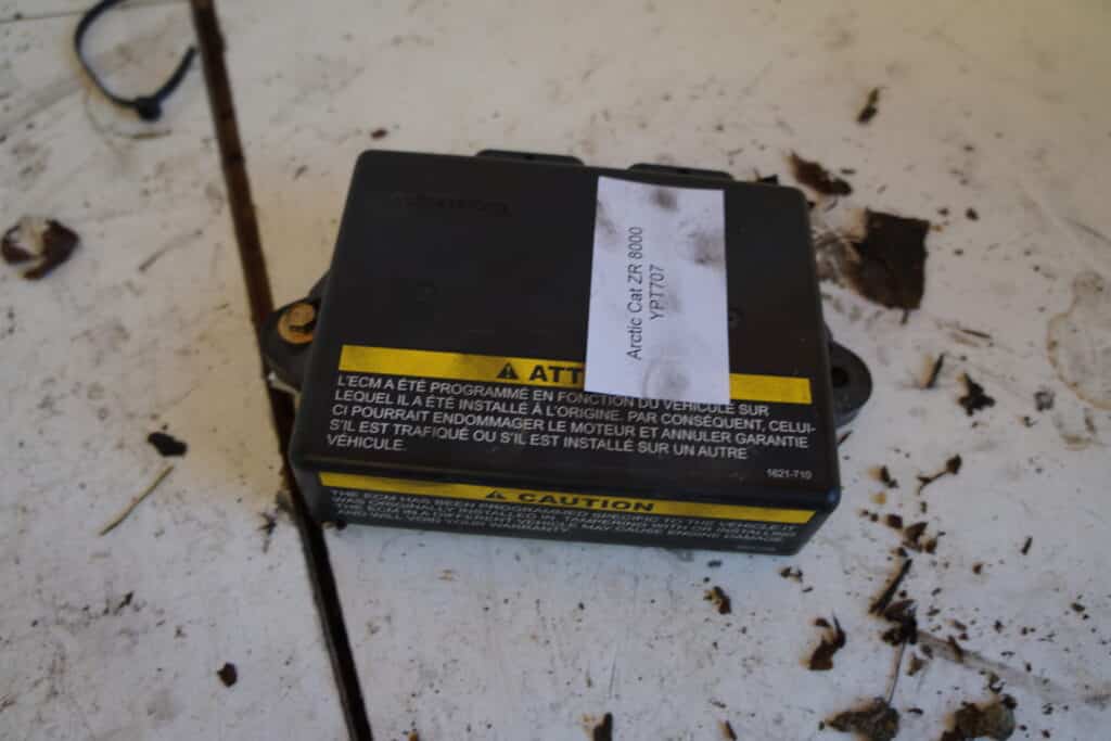 Arctic-cat ZR 8000 -18  Databox
