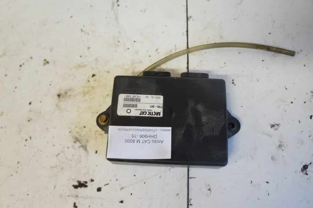 Arctic-cat M8000 -15  Databox