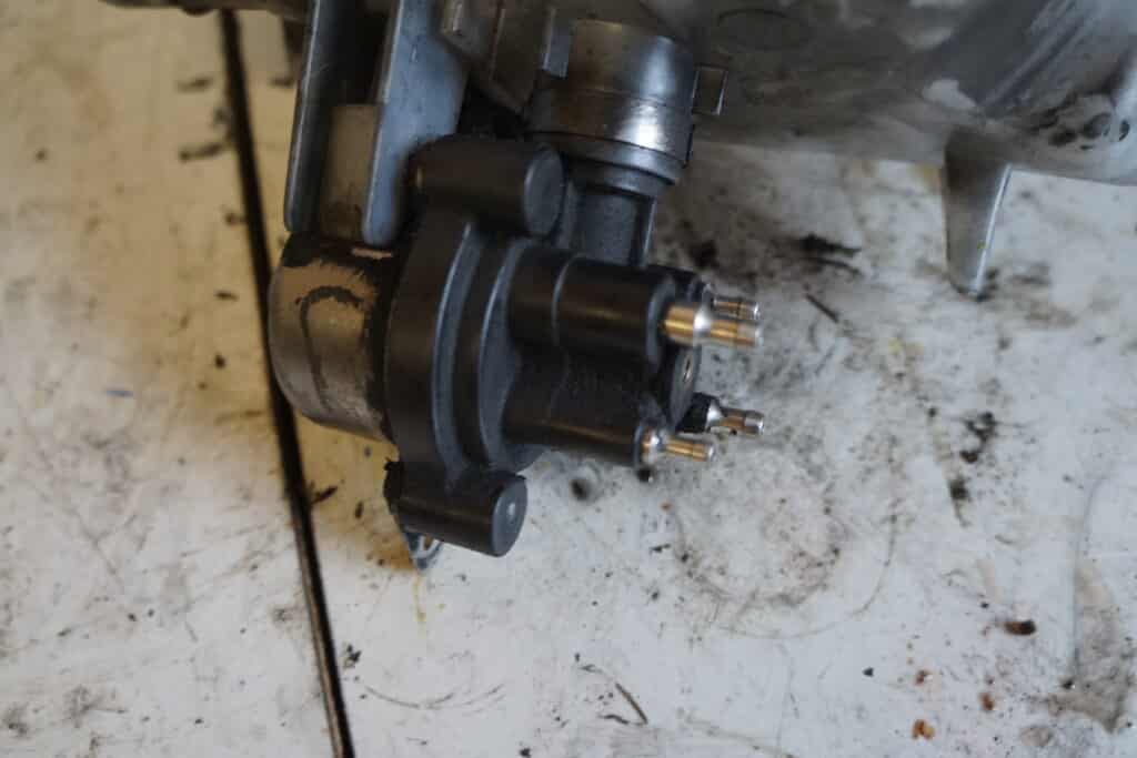 Ski-doo Summit 600r SP -21  Oljepump