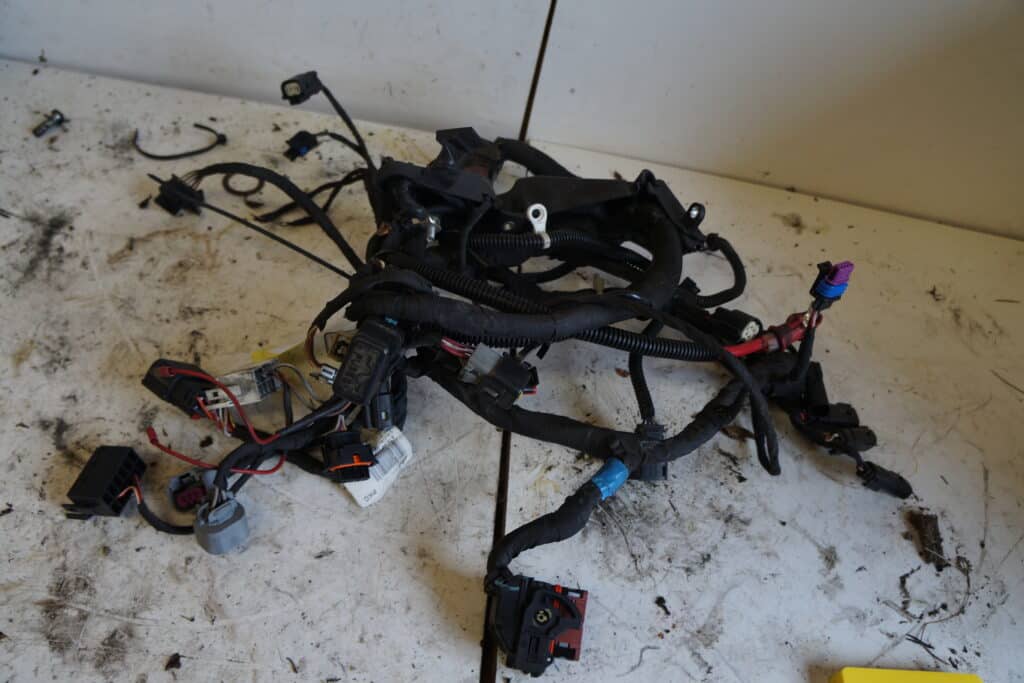 Ski-doo Summit 600r SP -21  Kabelstam
