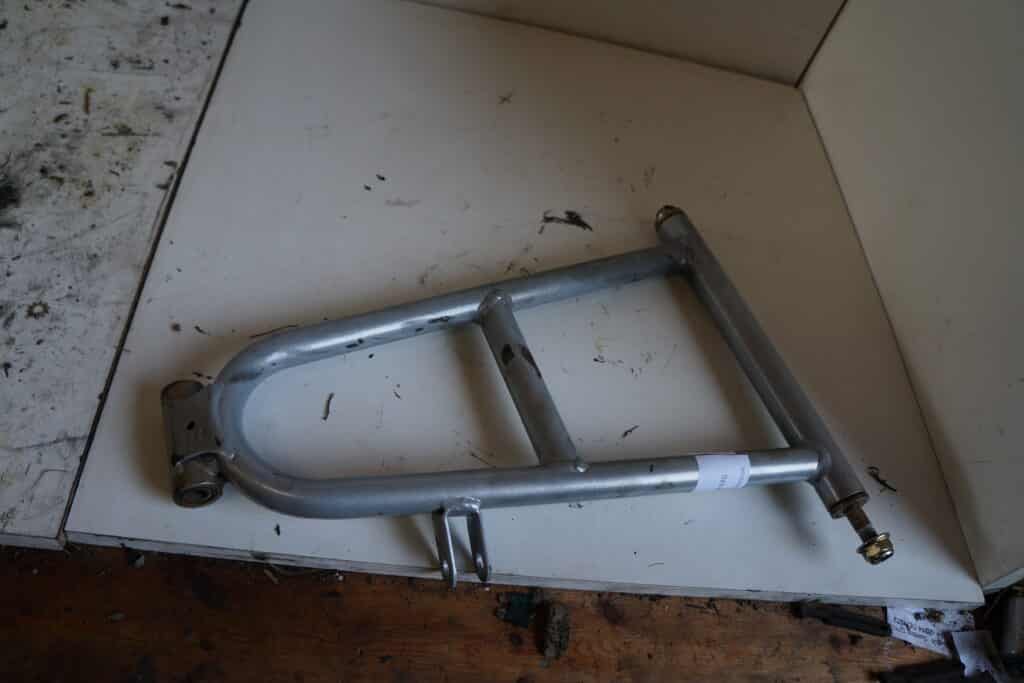 Arctic-cat Bearcat LT 570 -08  A-arm, nedre, höger