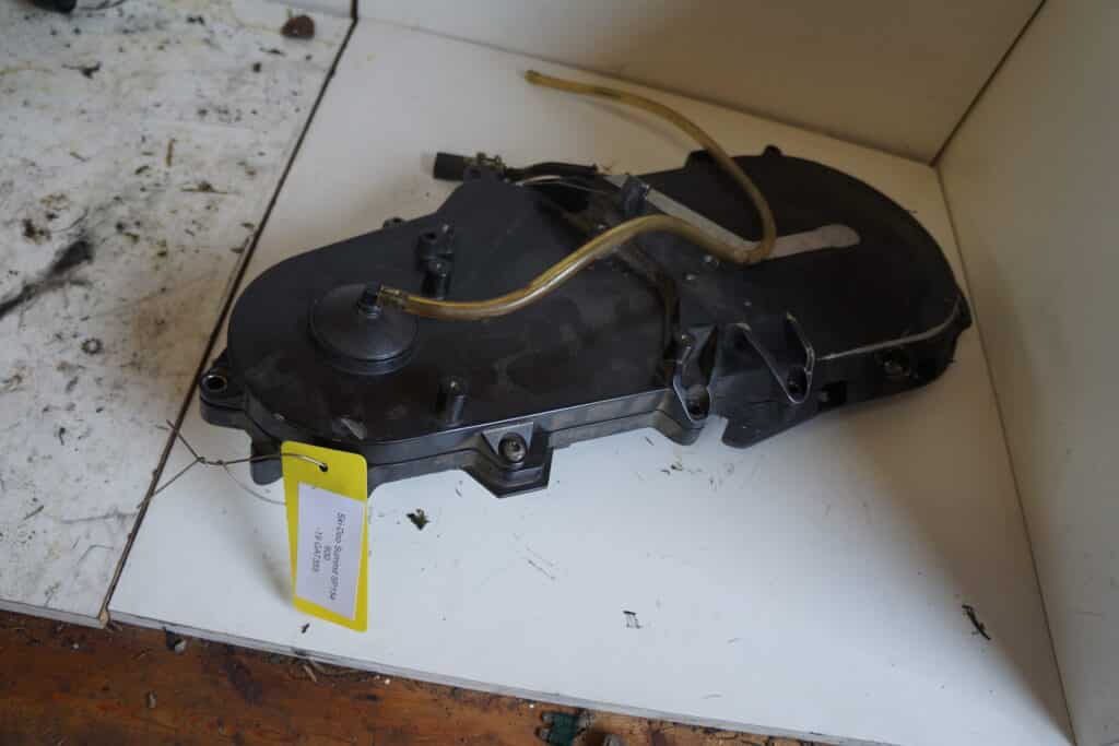 Ski-doo Summit 600r SP -19  Kedjehus komplett