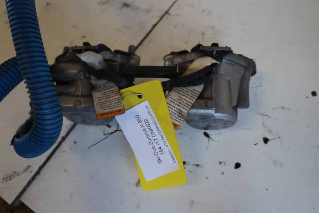 Ski-doo Summit X 850 -17  Spridare MAG 1st