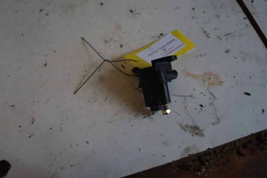 Ski-doo Tundra 600 e-tec -15  Solenoid