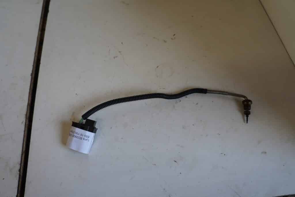 Lynx Boondocker 850 3900ds -18  Avgastempgivare pipa