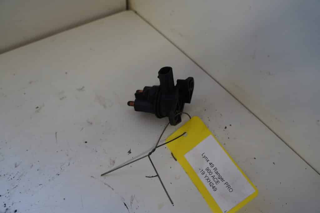 Lynx Ranger 900 Pro -19  Solenoid