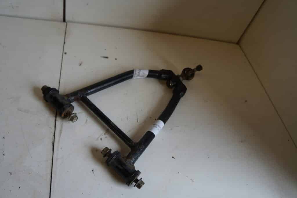 Polaris Rmk 800 -09  A-arm övre höger