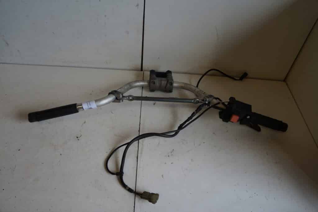 Polaris Rmk 800 -09  styre med gasblock