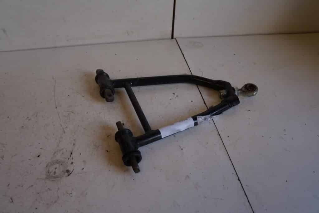 Polaris Pro-Rmk 800 -12   A-arm övre höger