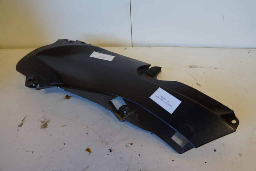 Yamaha Nytro XTX -10  Tankplast vänster