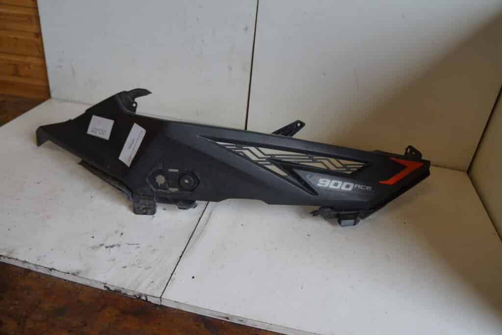 Lynx Ranger 900 ace Pro -19  Huvsida bakre Höger
