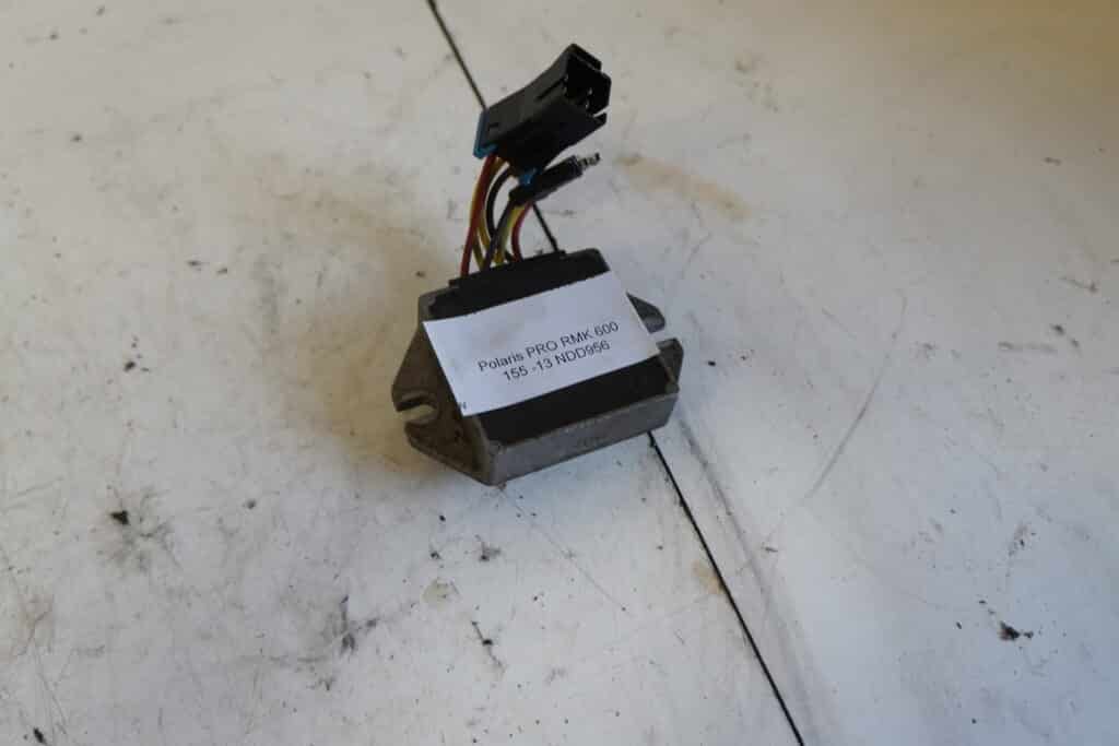 Polaris Pro-rmk 600 -13   voltregulator