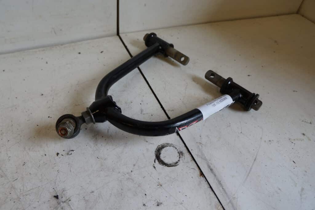 Polaris Pro-rmk 600 -13   A-arm övre vänster