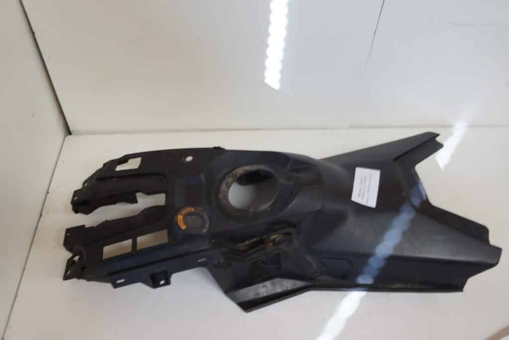Ski-doo Tundra 600 efi -21  Tankplast