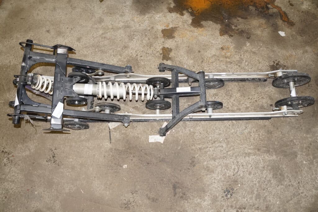 Lynx Boondocker 800 -13  Boggie 154” 3900