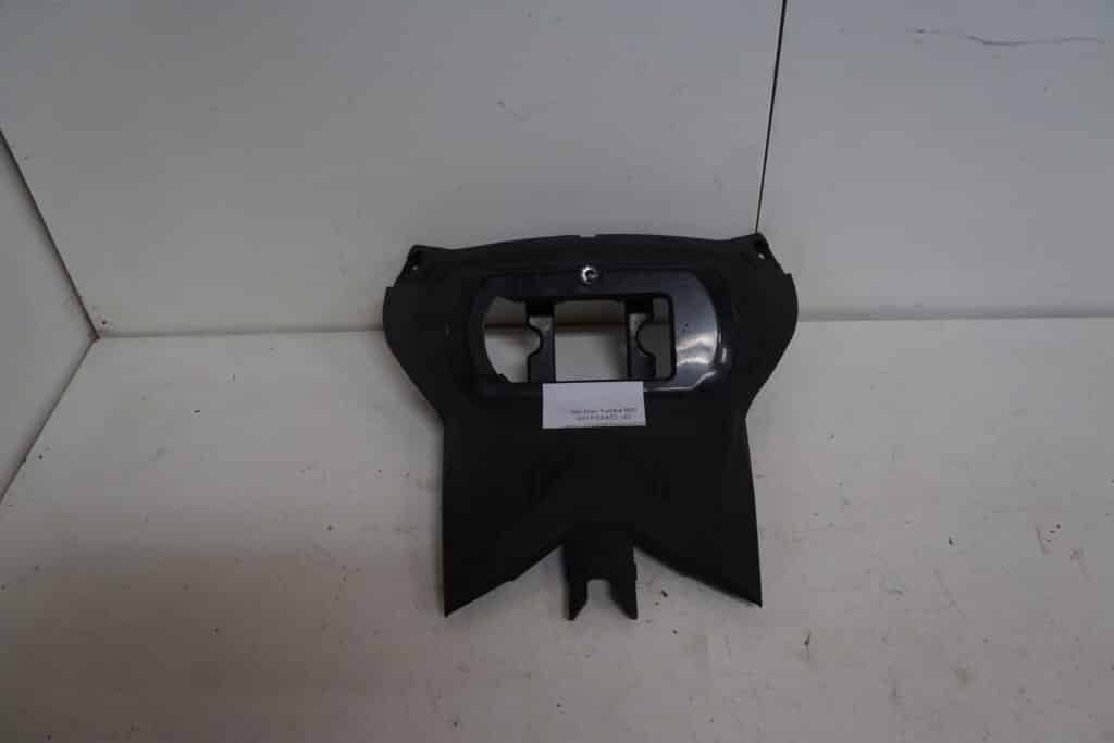 Ski-doo Tundra 600 efi -22  Plast runt hastighetsmätare