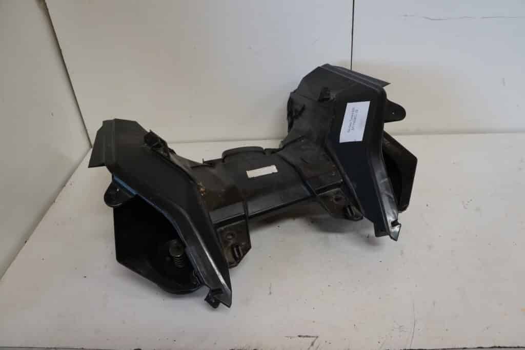 Ski-doo Tundra 600 efi -22  air induct